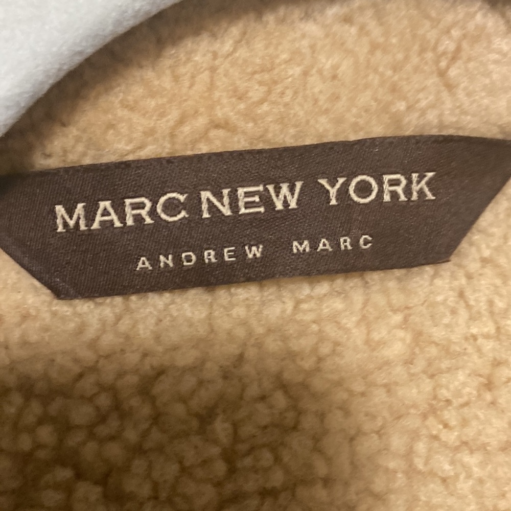 Selling a long marc New York coat. Greta condition, barely worn - Picture 2 of 2